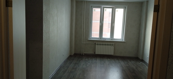 
   Продам 1-комнатную, 44.6 м², Калинина ул, 175е

. Фото 4.