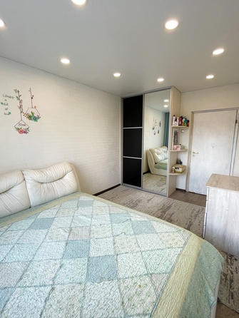 
   Продам 3-комнатную, 66 м², 40 лет Победы ул, 28

. Фото 15.