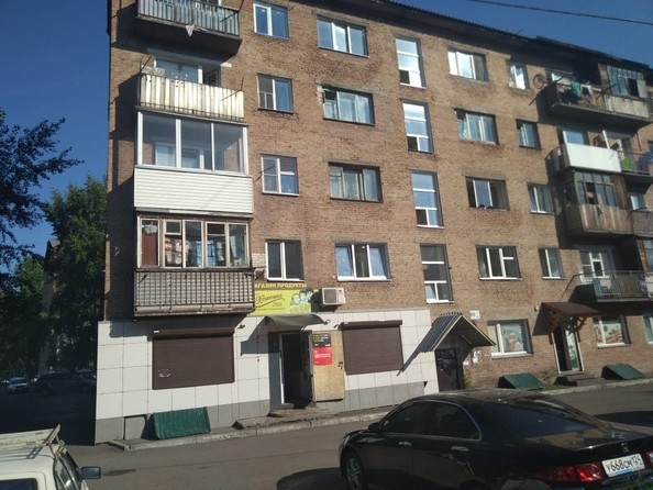 
   Продам секционку, 10 м², Быковского ул, 9а

. Фото 1.