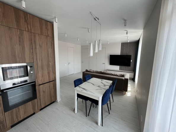 
   Продам 3-комнатную, 71 м², Петра Ломако ул, 1

. Фото 17.