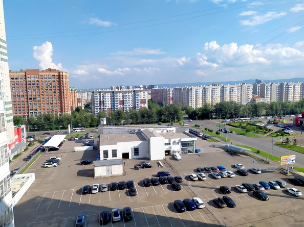 
   Продам 2-комнатную, 57.5 м², Батурина ул, 30к1

. Фото 17.