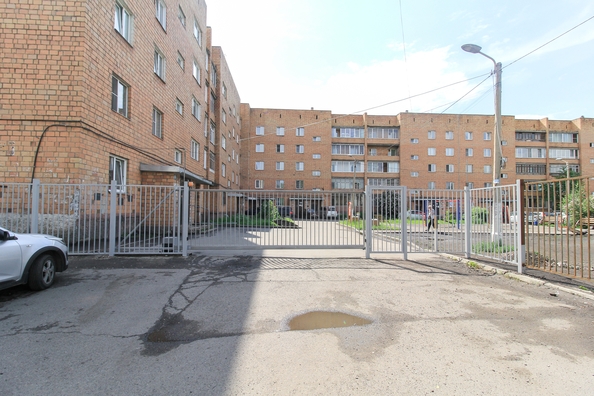 
   Продам 2-комнатную, 48.8 м², Алеши Тимошенкова ул, 183

. Фото 22.