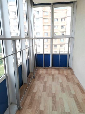 
   Продам 2-комнатную, 56 м², Судостроительная ул, 25а

. Фото 9.