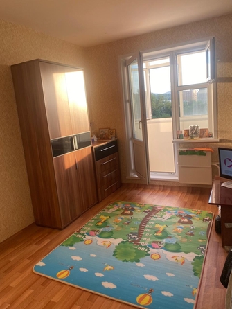 
   Продам 1-комнатную, 32 м², 60 лет Октября ул, 80а

. Фото 2.