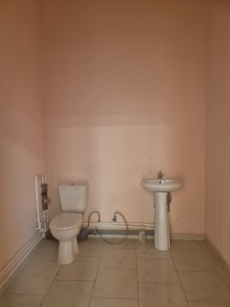 
  Продается универсальное помещение 106.5 м², в ЖК Аринский, дом 1 корпус 1. Фото 7.
