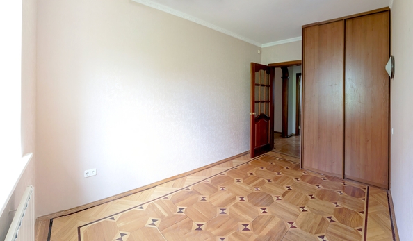 
   Продам 4-комнатную, 125 м², Батурина ул, 7

. Фото 13.