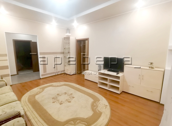 
   Продам 4-комнатную, 95 м², Калинина ул, 5Б

. Фото 2.