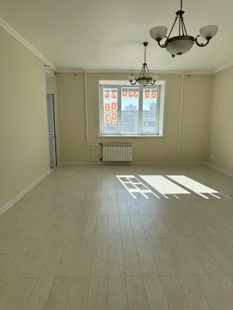 
   Продам 2-комнатную, 57.5 м², Батурина ул, 9

. Фото 3.