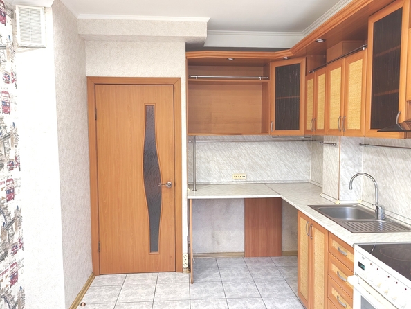 
   Продам 3-комнатную, 68 м², Краснодарская ул, 39

. Фото 2.