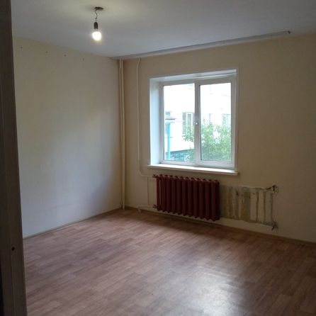 
   Продам 1-комнатную, 36 м², Юности ул, 1

. Фото 1.