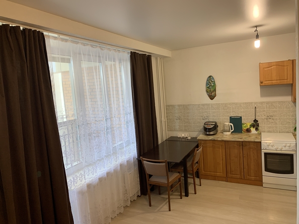 
  Сдам в аренду 2-комнатную квартиру, 60 м², Красноярск

. Фото 6.