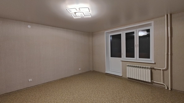 
   Продам 1-комнатную, 45.5 м², Калинина ул, 175в

. Фото 3.