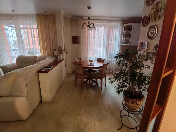 
   Продам 3-комнатную, 91 м², Капитанская ул, 6

. Фото 8.