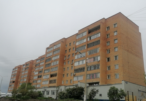 
   Продам 3-комнатную, 62 м², Парашютная ул, 19а

. Фото 1.