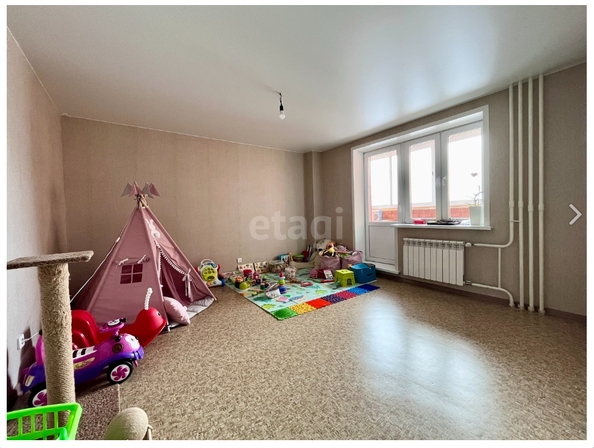 
   Продам 2-комнатную, 53 м², Калинина ул, 175Б

. Фото 9.