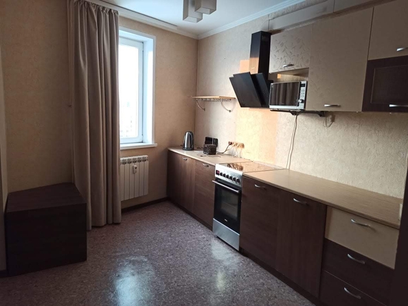 
  Сдам в аренду 2-комнатную квартиру, 49 м², Красноярск

. Фото 3.