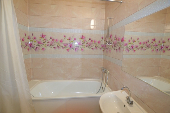 
  Сдается посуточно 1-комн. квартира, 52 м², Алексеева ул, д. 51
. Фото 6.