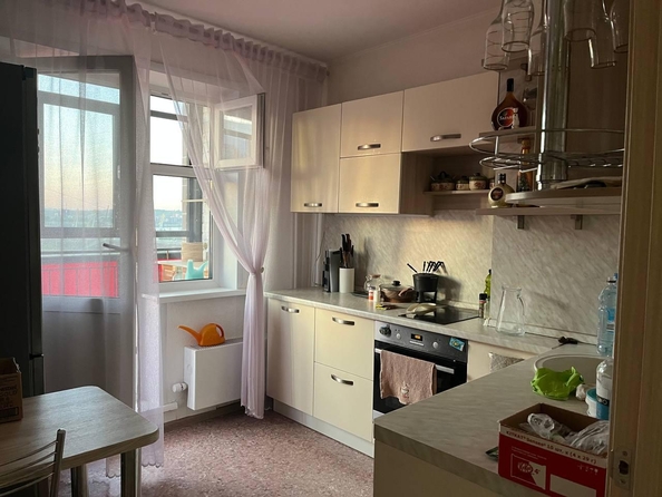 
  Сдам в аренду 2-комнатную квартиру, 54 м², Красноярск

. Фото 4.