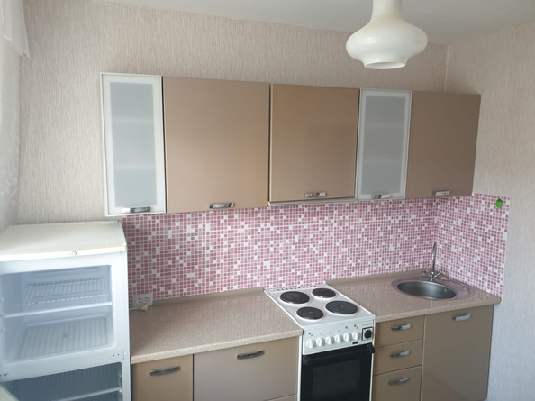 
  Сдам в аренду 2-комнатную квартиру, 60 м², Красноярск

. Фото 4.