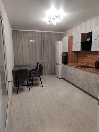 
   Продам 2-комнатную, 69.4 м², Регатная ул, 4

. Фото 1.