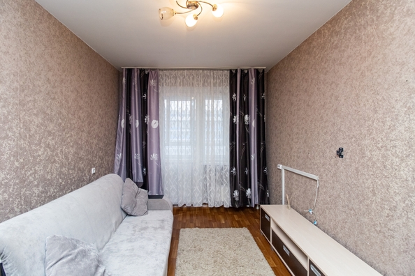 
   Продам 1-комнатную, 33 м², Карамзина ул, 30

. Фото 8.