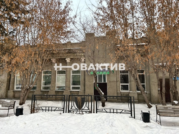 
   Сдам торговое помещение, 720.5 м², Комсомольская ул, 1

. Фото 2.