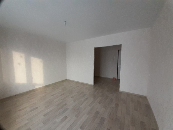 
   Продам 1-комнатную, 41 м², Вербная ул, 3

. Фото 2.