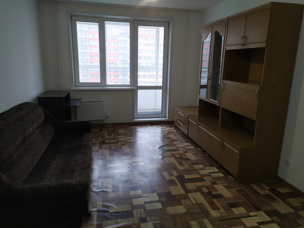 
  Сдам в аренду 1-комнатную квартиру, 29 м², Красноярск

. Фото 2.