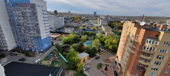 
   Продам 2-комнатную, 69 м², Киренского ул, 75

. Фото 27.