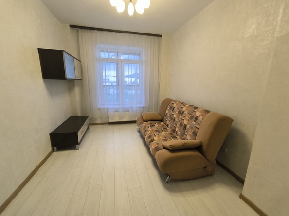 
  Сдам 1-комн. квартиру, 35.7 м², Хабаровская 1-я ул, д. 7
. Фото 2.