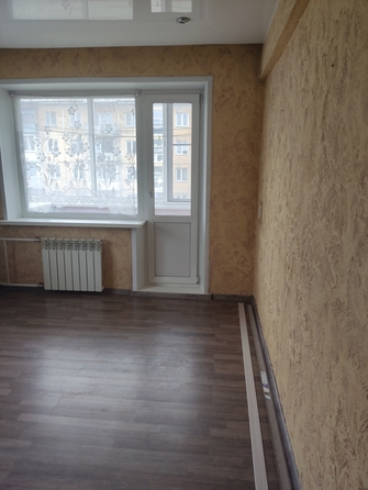 
   Продам 2-комнатную, 42 м², Амурская ул, 10

. Фото 6.