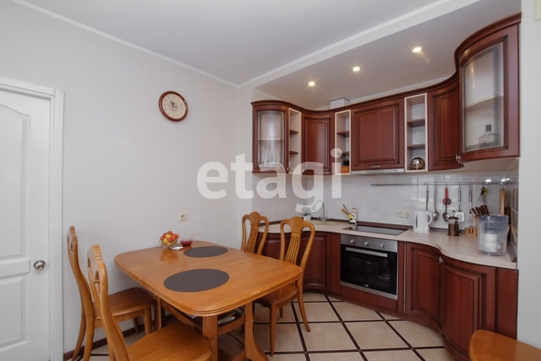 
   Продам 3-комнатную, 79.8 м², Водопьянова ул, 2

. Фото 6.