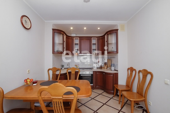 
   Продам 3-комнатную, 79.8 м², Водопьянова ул, 2

. Фото 7.