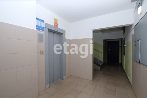 
   Продам 3-комнатную, 79.8 м², Водопьянова ул, 2

. Фото 24.