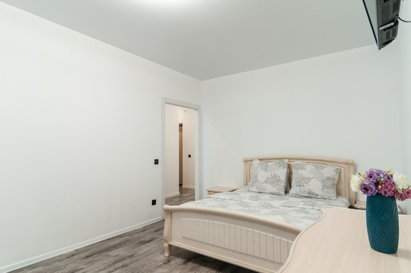 
  Сдам посуточно в аренду 1-комнатную квартиру, 40 м², Красноярск

. Фото 2.