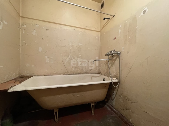
   Продам 2-комнатную, 50 м², Машиностроителей пр-кт, 9

. Фото 9.