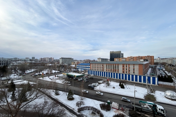 
   Продам 3-комнатную, 60.1 м², Республики ул, 49

. Фото 17.