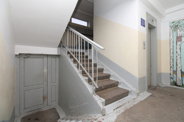 
   Продам 3-комнатную, 60.1 м², Республики ул, 49

. Фото 21.