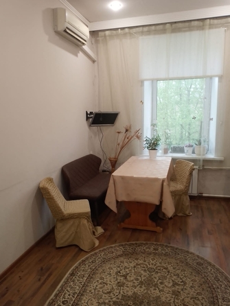 
   Продам 2-комнатную, 63.8 м², Малиновского ул, 30

. Фото 11.