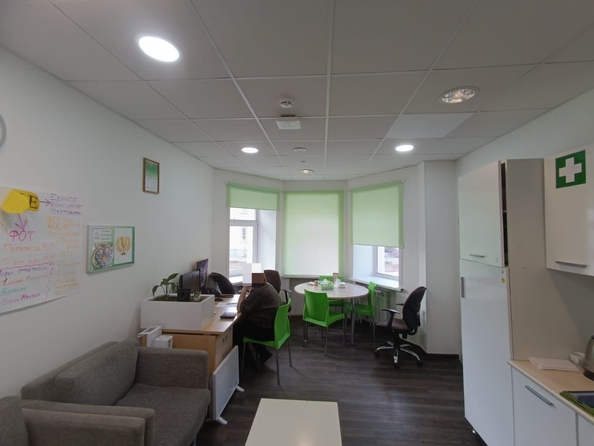 
  Продается универсальное помещение, 476.5 м², Октябрьская ул
. Фото 4.