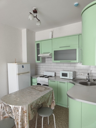 
  Сдам в аренду студию, 38 м², Красноярск

. Фото 4.