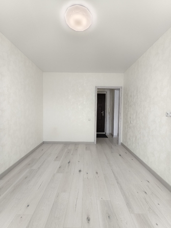 
  Продается 1-комн. квартира, 32 м², Батурина ул
. Фото 3.