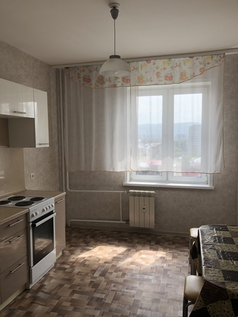 
  Сдам 1-комн. квартиру, 47.6 м², Республики ул, д. 33а
. Фото 1.