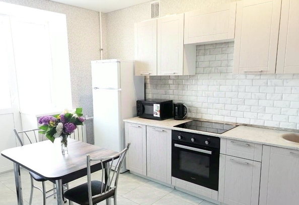 
  Сдам 1-комн. квартиру, 39 м², Петра Ломако ул, д. 12
. Фото 5.
