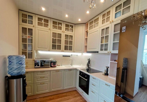 
  Сдам 1-комн. квартиру, 39 м², Республики ул, д. 49
. Фото 3.