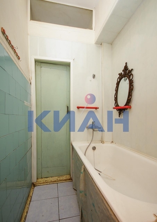 
  Продам 3-комн. квартиру, 80 м², Малиновского ул, д. 8
. Фото 2.
