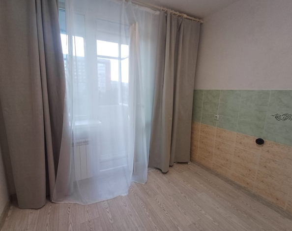 
  Продам 1-комн. квартиру, 42 м², Алексеева ул, д. 27
. Фото 6.