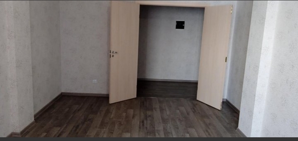 
  Сдам 1-комн. квартиру, 43 м², Калинина ул, д. 175е
. Фото 1.