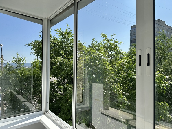 
  Продам 4-комн. квартиру, 62 м², Ульяновский пр-кт, д. 28
. Фото 3.