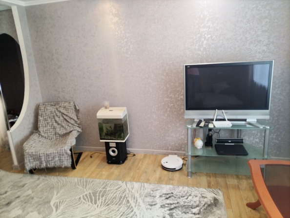 
  Продам 4-комн. квартиру, 83 м², Ладо Кецховели ул, д. 39
. Фото 3.